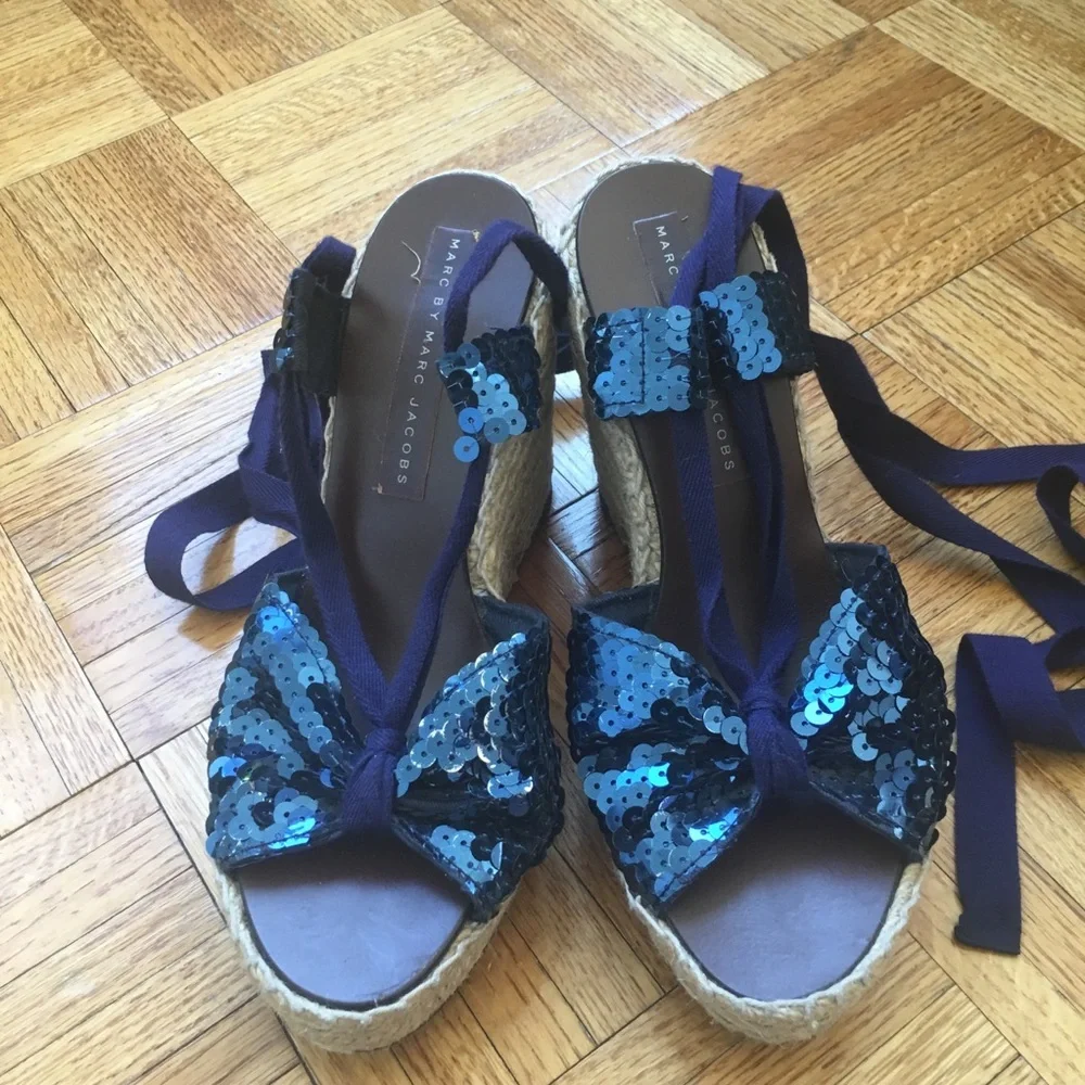Marc Jacobs sequin wedge blue shoes 8 38 lace up